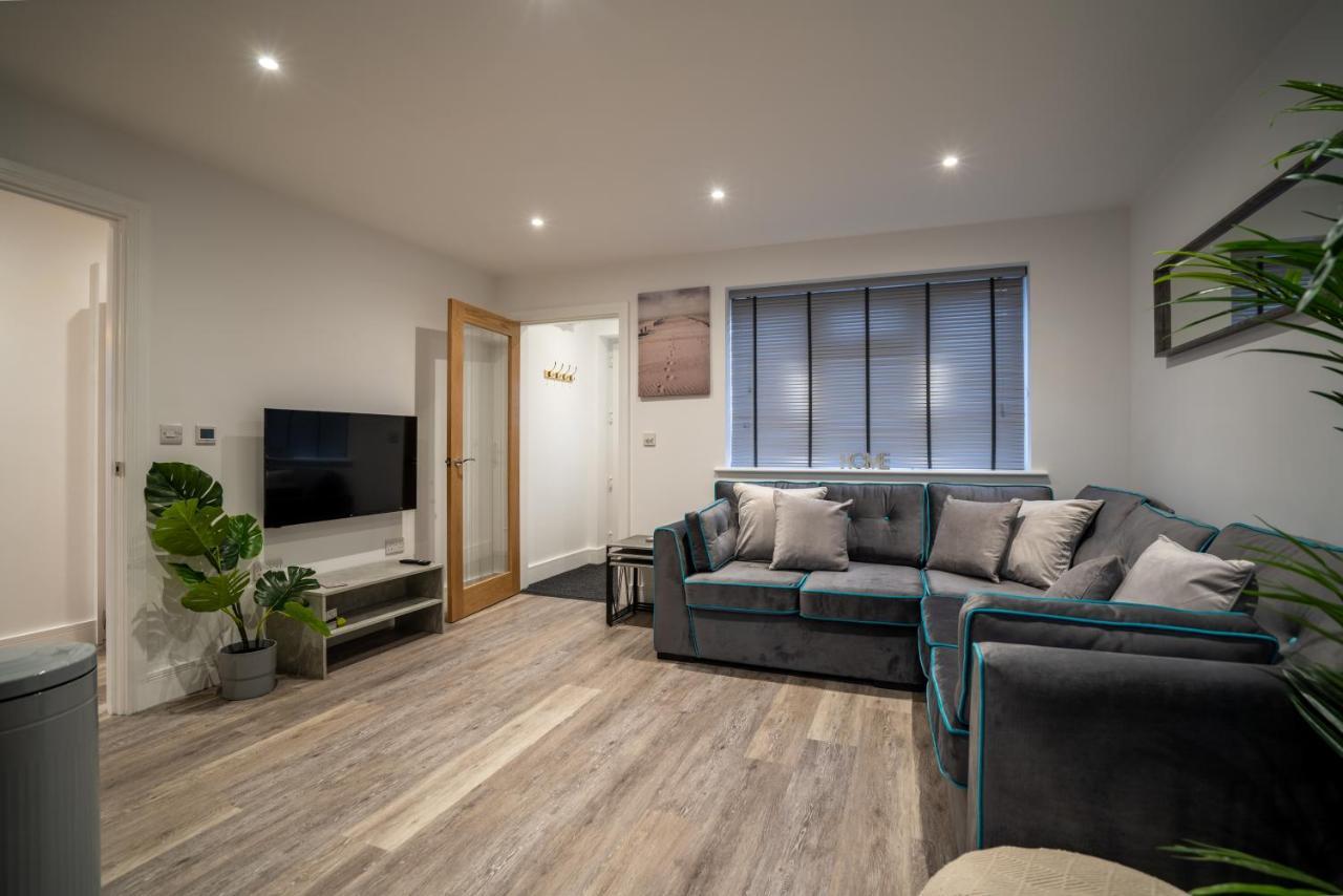 Mill Road Ground Floor Crawley (West Sussex)