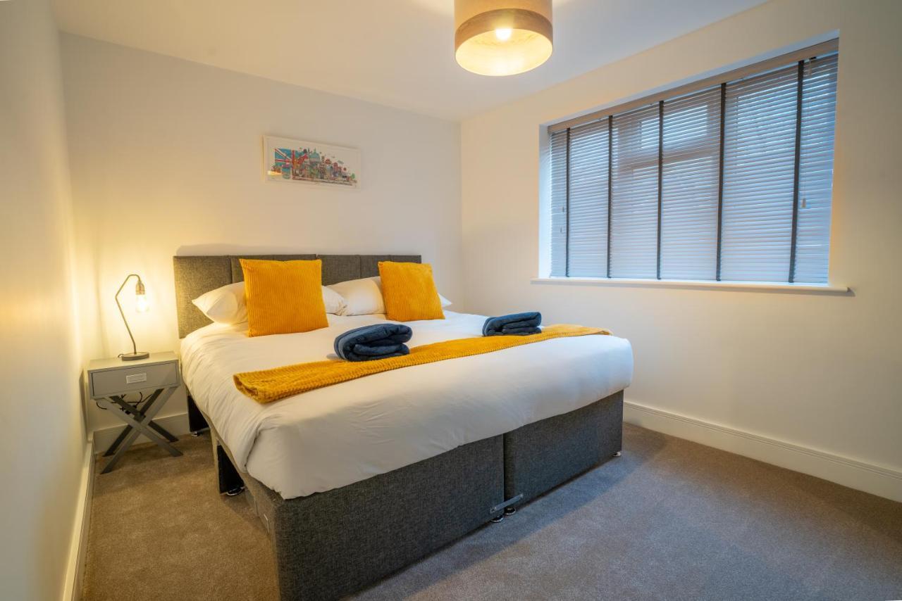 Mill Road Ground Floor Holiday home Crawley (West Sussex)